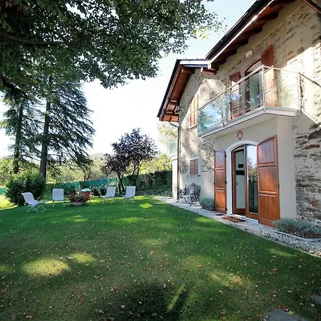 Alpino Immerso Nel Bosco Lodge